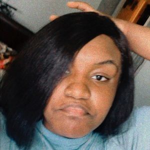 Meet your Posher, Lataya